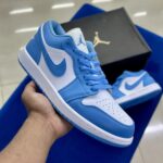 Air Jordan 1 Low University Blue (UNC)
