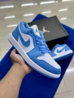 Air Jordan 1 Low University Blue (UNC)