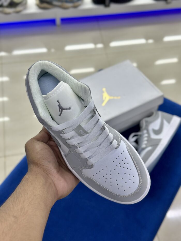 Air Jordan 1 Low Wolf Grey - Image 3