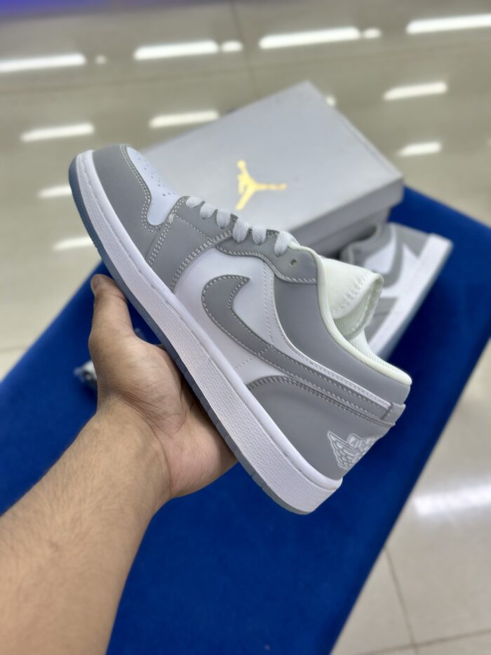 Air Jordan 1 Low Wolf Grey - Image 2