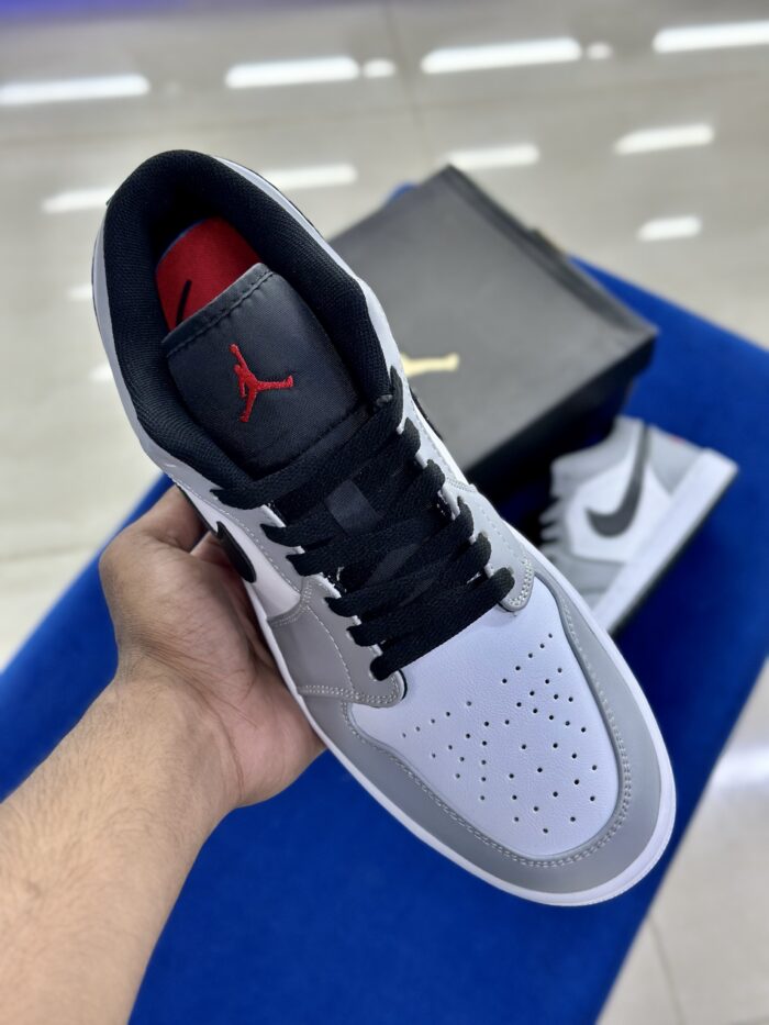 Air Jordan 1 Low Smoke Grey - Image 3