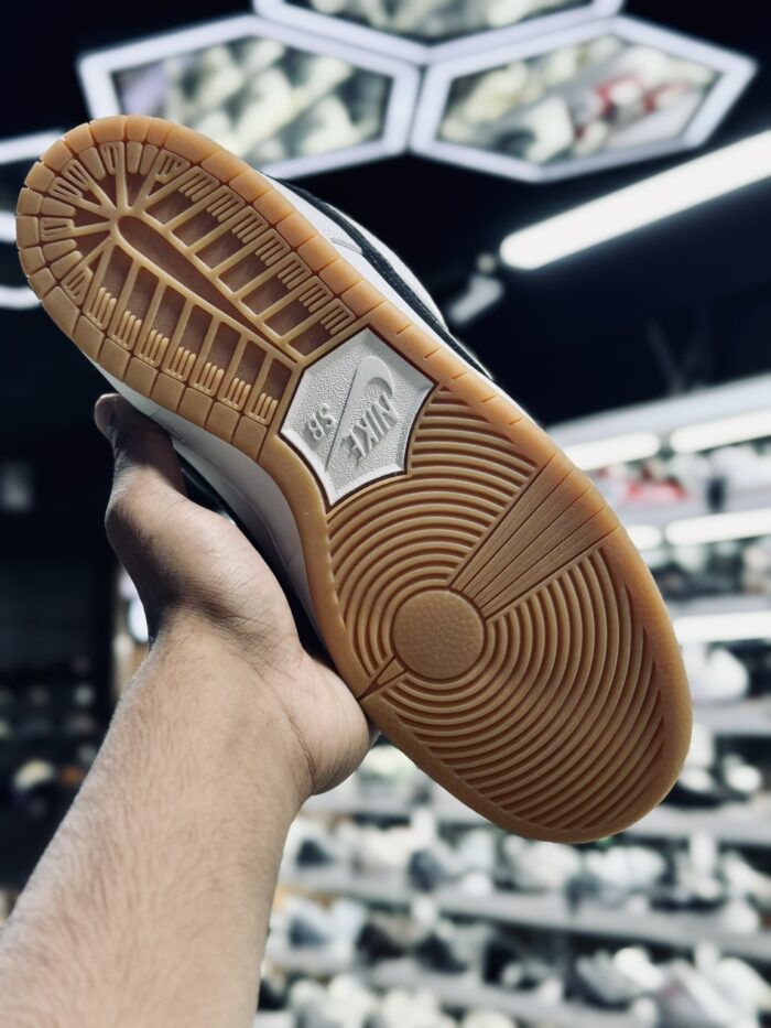 Nike SB Dunk Low Pro White Gum - Image 4