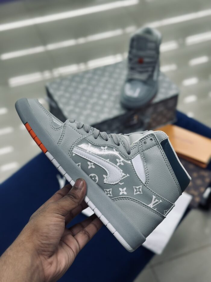 Louis Vuitton X Air Jordan- 1 High Retro 1:1 - Image 3