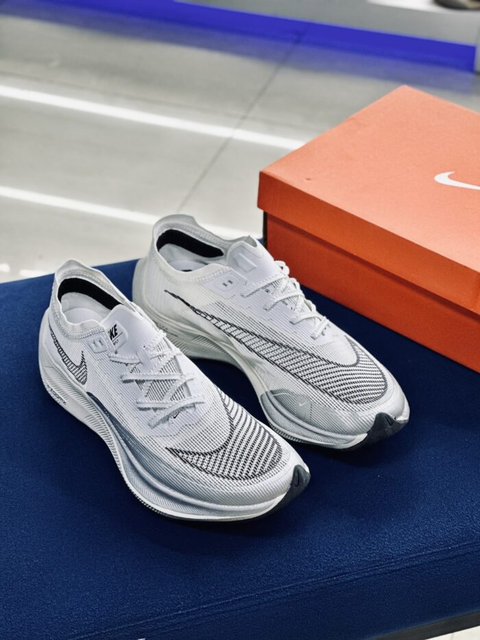 Nike ZoomX Vaporfly Next% 2 'White Metallic Silver' - Image 6