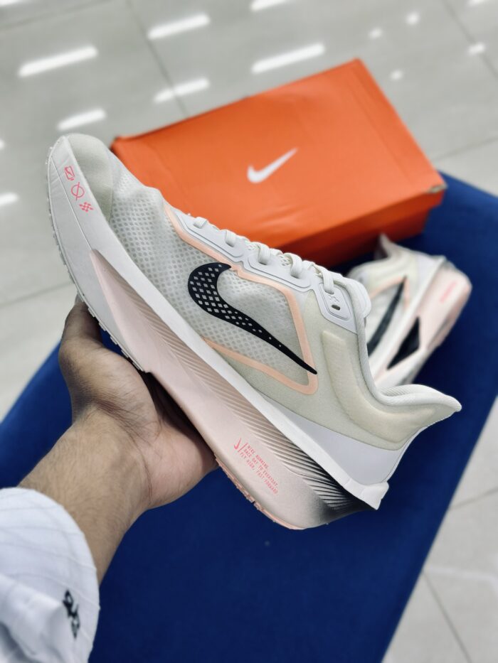 Nike ZoomFly 6 Pale Ivory Crimson Tint - Image 2