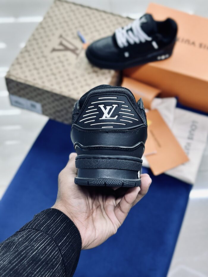 Louis Vuitton Trainer Black Embossed Monogram - Image 5