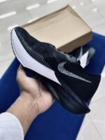 Nike ZoomX Vaporfly Next% 3 Black - Image 2