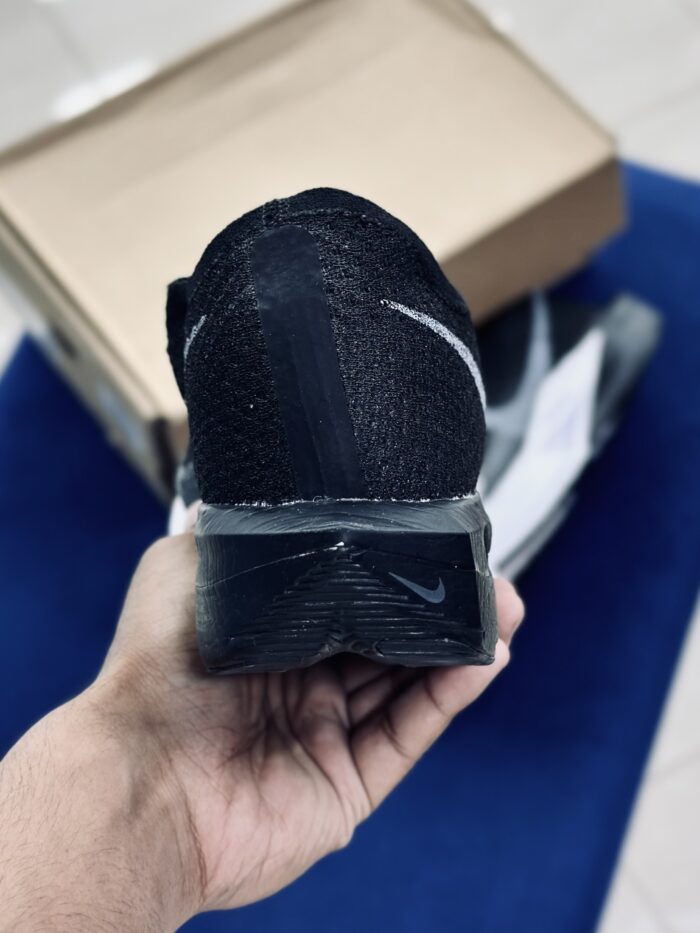 Nike ZoomX Vaporfly Next% 3 Black - Image 5