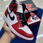 Air Jordan 1 High Retro Chicago