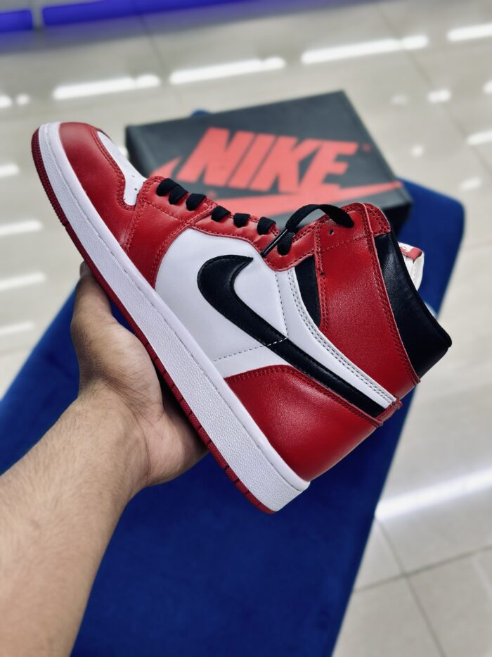 Air Jordan 1 High Retro Chicago - Image 2