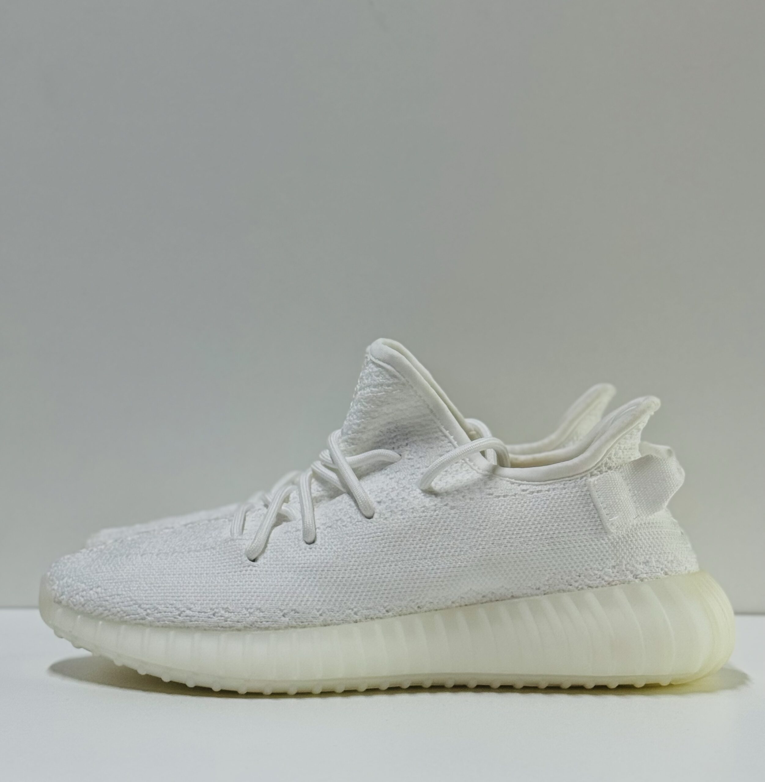 img_4418 Adidas Yezzy Boost 350 Triple White (Mirror Cooy-1:1) - Image 1