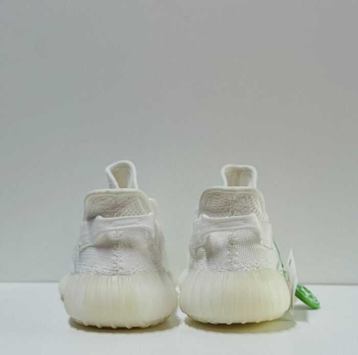 Adidas Yezzy Boost 350 Triple White (Mirror Cooy-1:1) - Image 3
