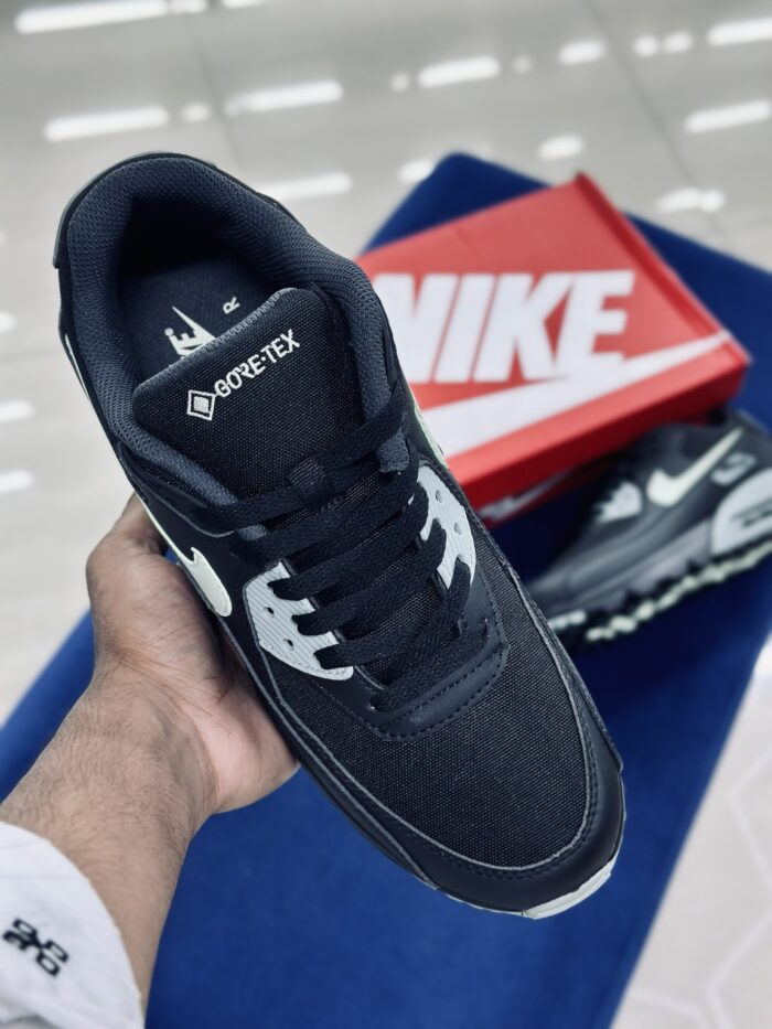 Nike Air Max 90 Gore-Tex - Image 3
