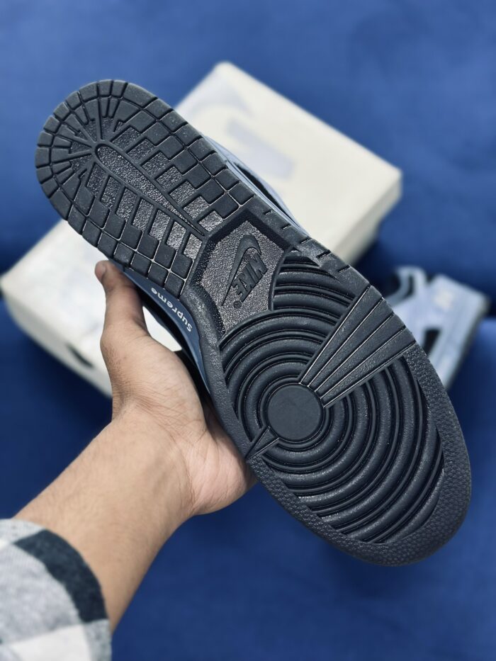Nike SB Dunk Low Supreme 94 Ocean Fog - Image 5