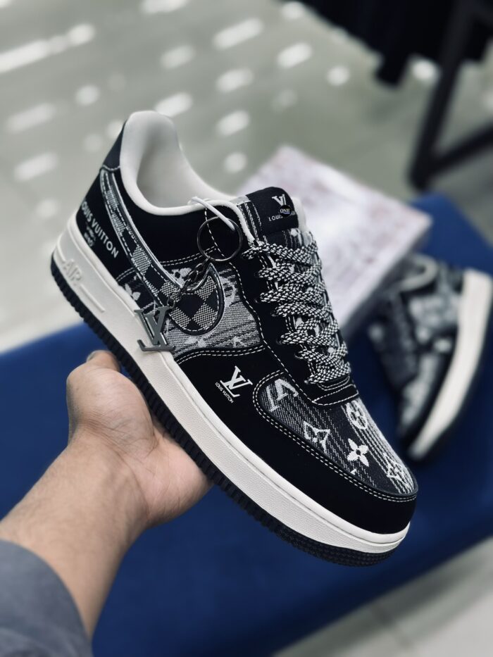 Nike Air Force 1 Low X Louis Vuitton  Black - Image 2