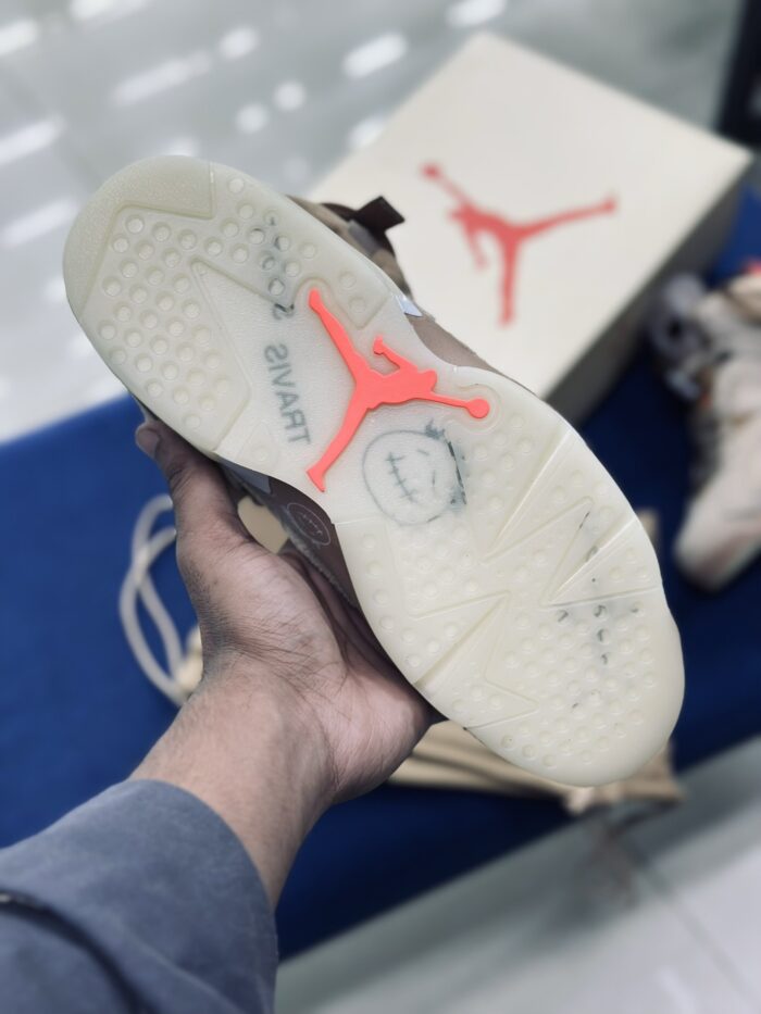 Air jordan 6 Retro Travis Scott British Khaki - Image 5