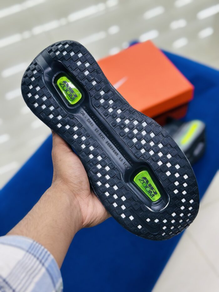 Nike Vomero Premium Black Volt - Image 4