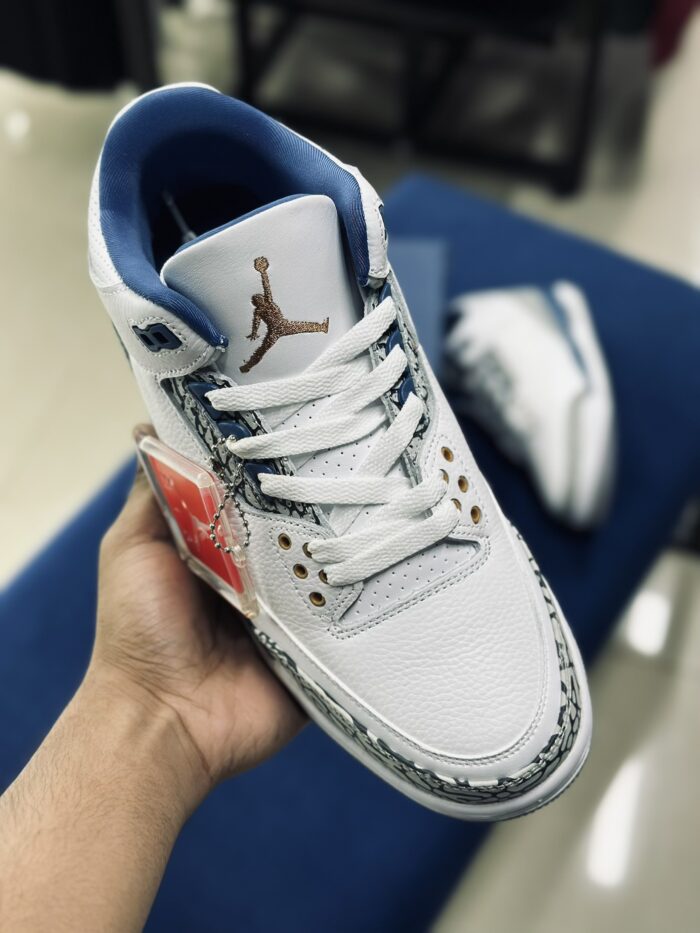 Air Jordan 3 True Blue and Copper - Image 4