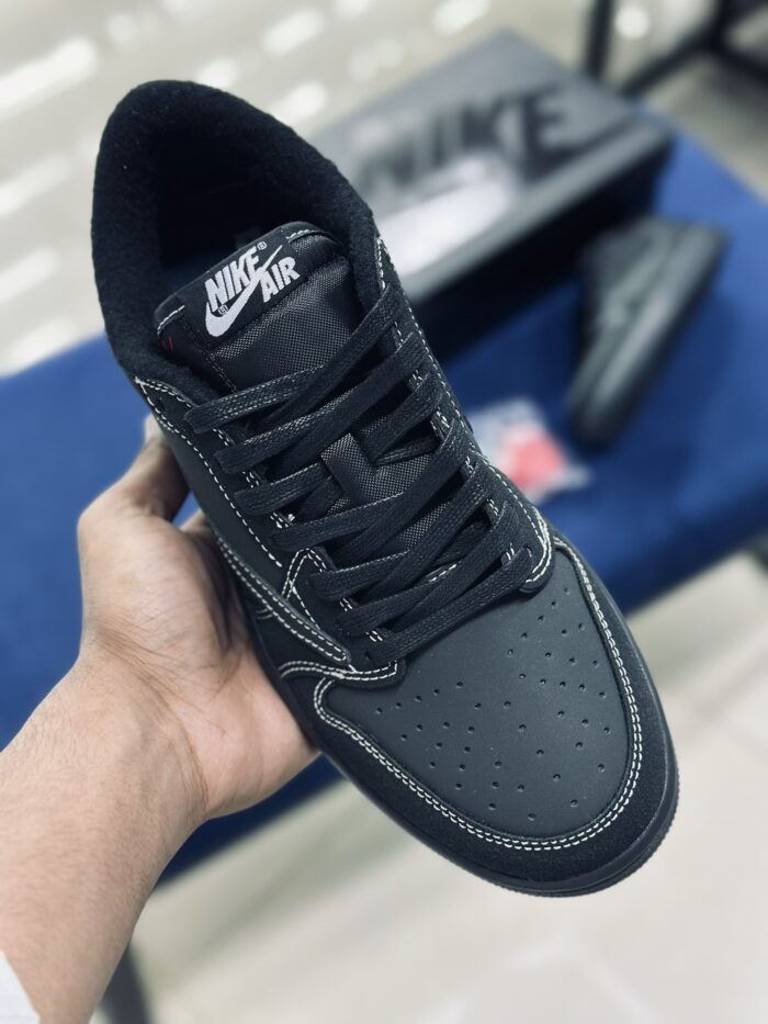 Air Jordan 1 Retro Low OG SP Travis Scott Black Phantom - Image 3