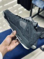 Air jordan 4 retro kaws black - Image 3