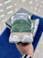 New Balance 9060 Nori - Image 4