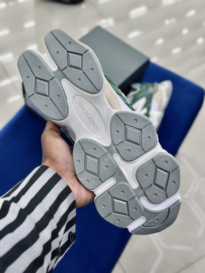 New Balance 9060 Nori - Image 5
