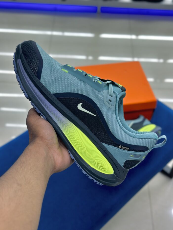 Nike Vomero 18 GORE-TEX - Image 2