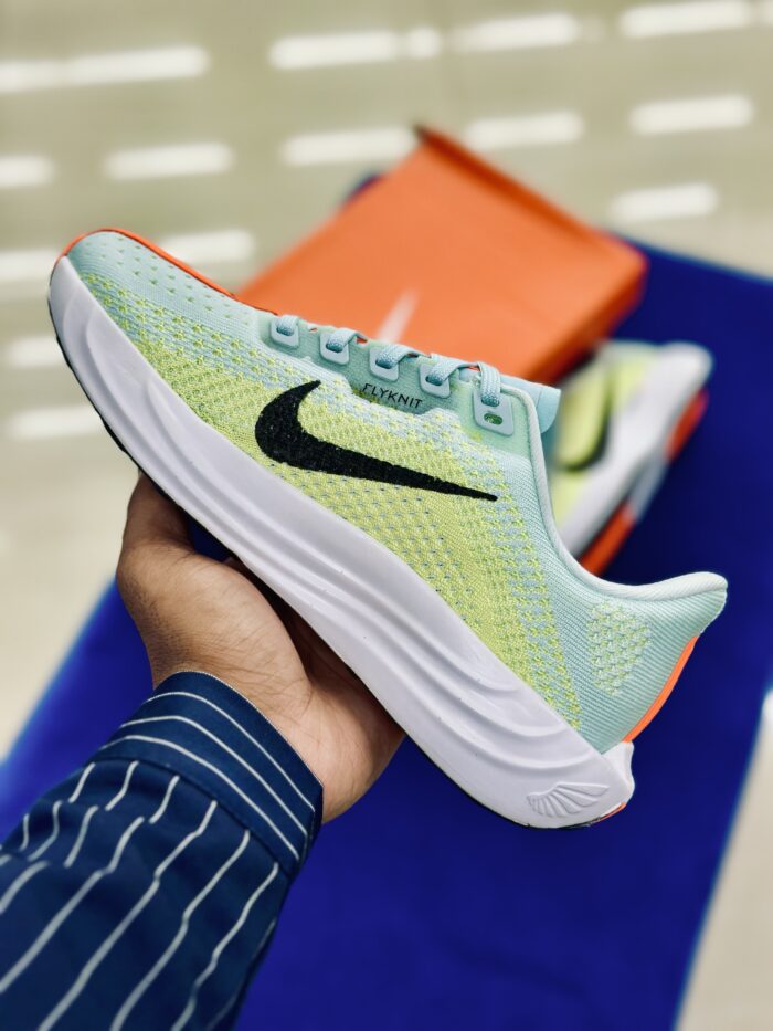 Nike ZoomX Pegasus Plus Glacier Blue Life Lime - Image 2