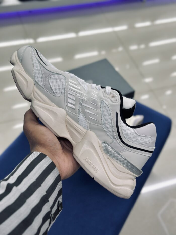 New Balance 9060 Turtledove - Image 2