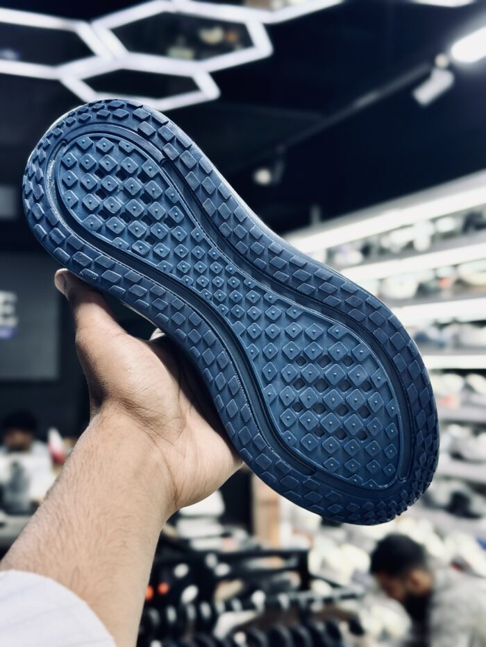 Nike Vomero Plus Swarovski Blue Force - Image 4