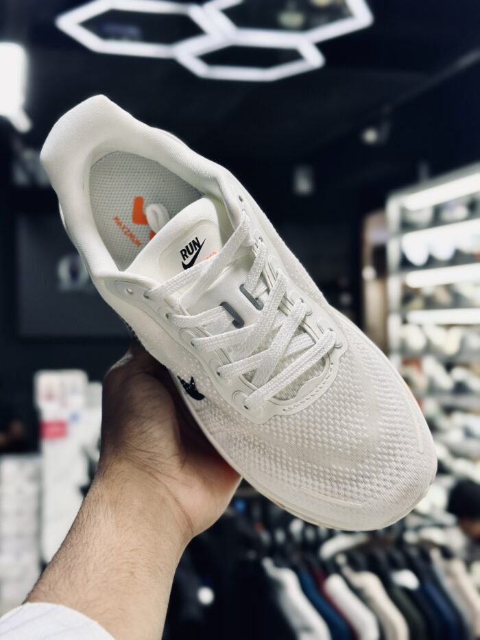 Nike Vomero Premium White - Image 3