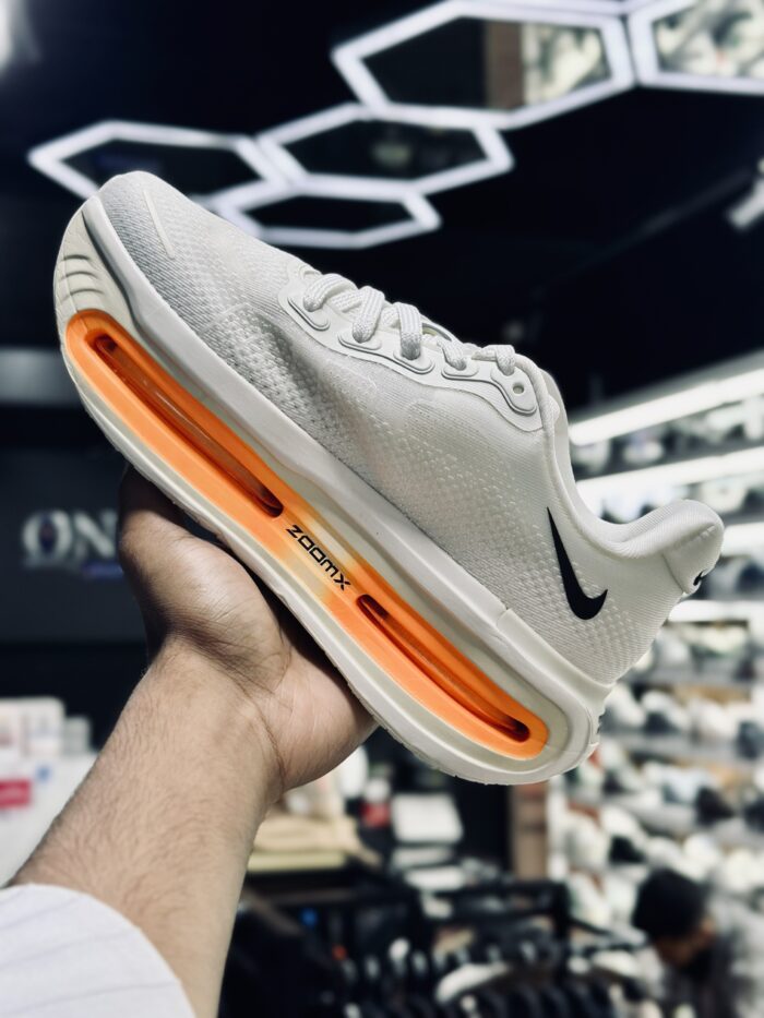 Nike Vomero Premium White - Image 2