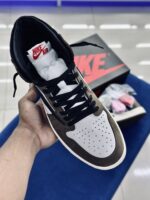 Air Jordan 1 Retro High OG SP - Travis Scott Mocha - Image 3