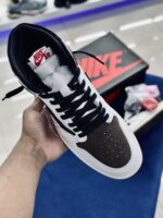 Travis Scott x Air Jordan 1 Retro High OG 'Reverse Mocha' - Image 3