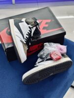 Travis Scott x Air Jordan 1 Retro High OG 'Reverse Mocha' - Image 6
