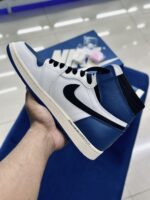 Air Jordan 1 High X Travis Scott X Fragment - Image 2