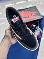 Air Jordan 1 Low X Travis Scott Mocha - Image 3