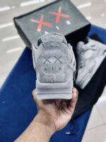 Air Jordan 4 kaws Cool Grey - Image 5