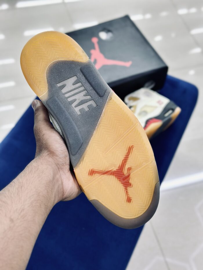 Air Jordan 5 X OFF-WHITE Sail - Image 4