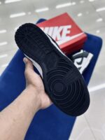 Nike Dunk Low Panda - Image 4