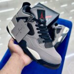 Air Jordan 4 Retro X Travis scott
