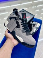 Air Jordan 4 Retro X Travis scott
