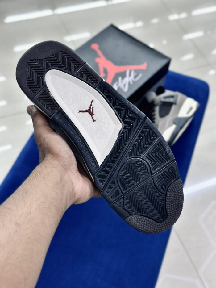 Air Jordan 4 Retro X Travis scott - Image 4