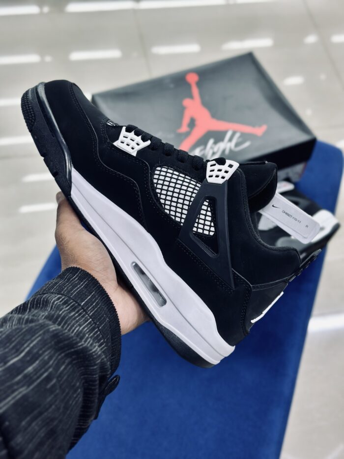 Air Jordan 4 Retro White Thunder - Image 2