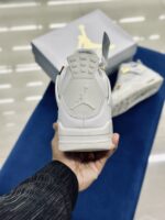Air Jordan 4 Retro Metallic Gold - Image 5