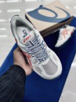 ASICS Gel-Kahana 8 - Image 2