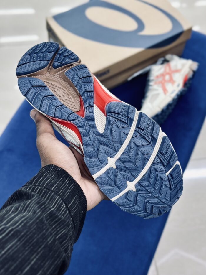ASICS Gel-Kahana 8 - Image 4