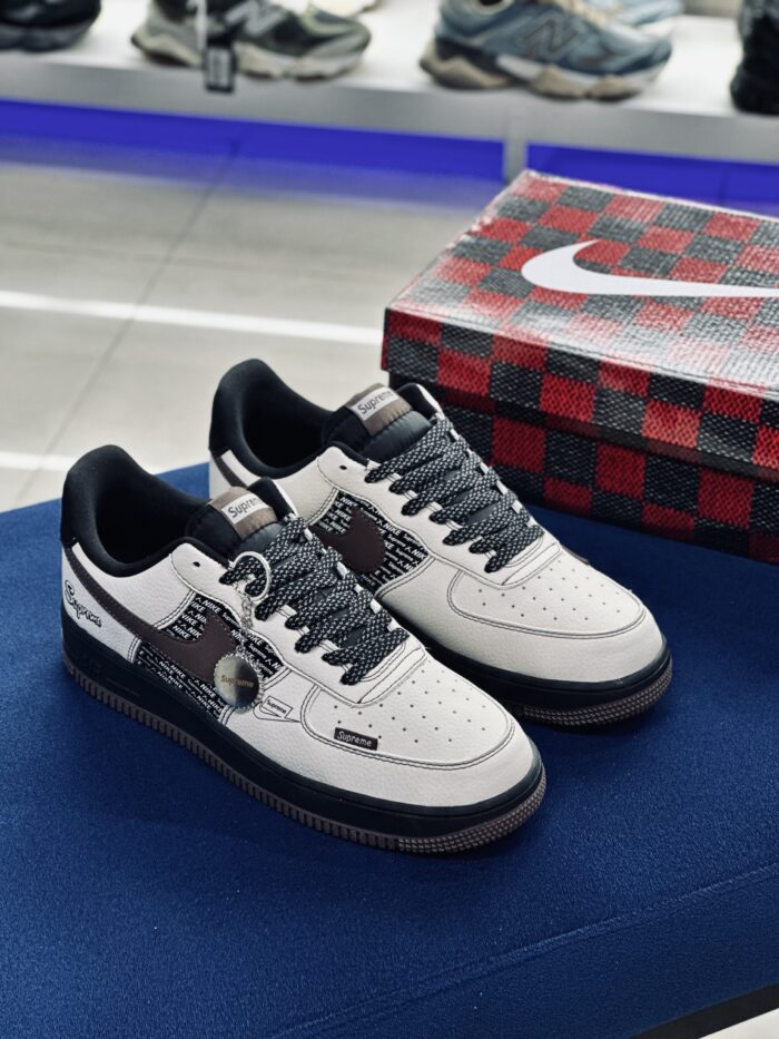 Supreme x Nike Air Force 1’07 Chocoloco Grey - Image 6