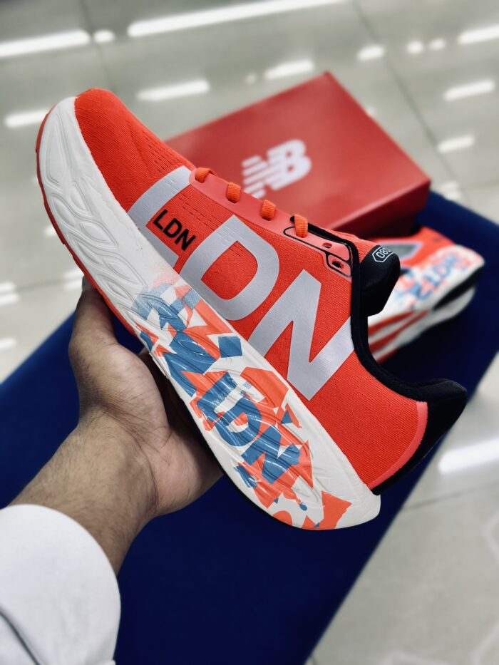 New Balance TCS London Marathon Fresh Foam X 1080 v14 Edition 2025 - Image 2