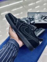 Air Jordan 1 Retro Low OG SP Travis Scott Black Phantom - Image 2